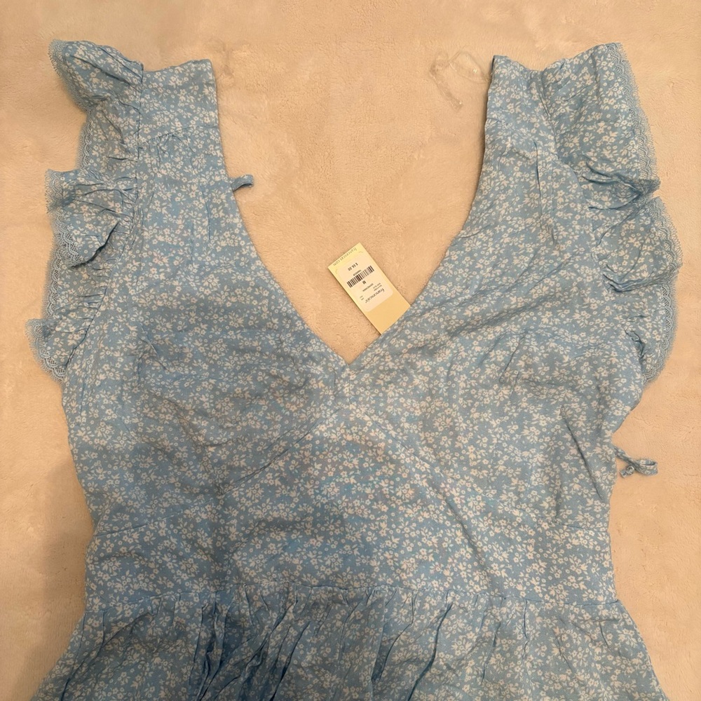 Francesca’s Romper - Picture 3 of 3